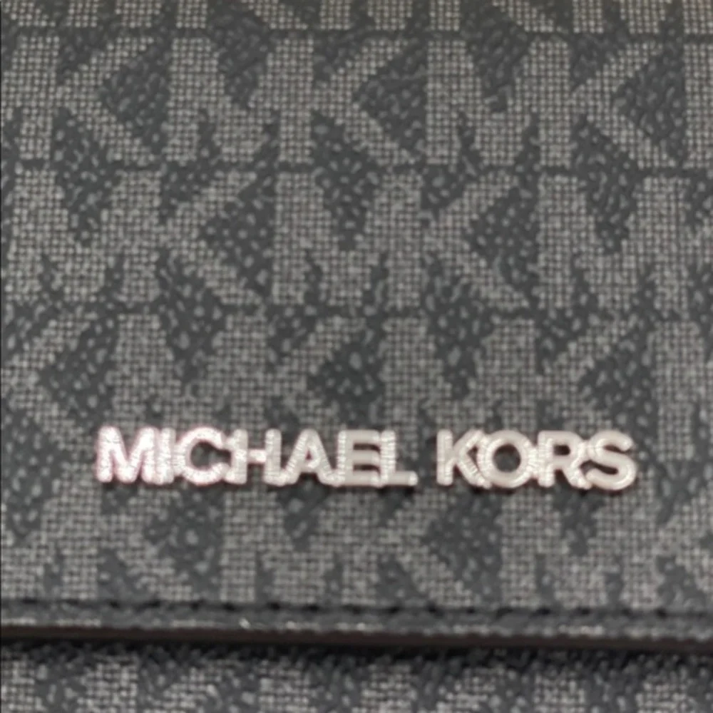 Michael Kors Trifold Wallet Signature Black